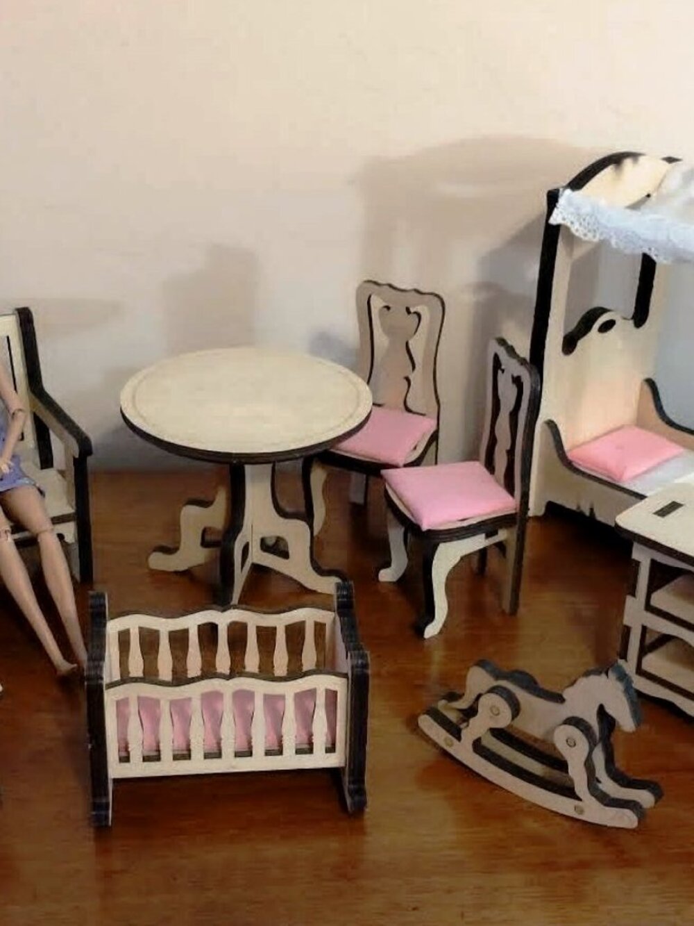 Kidkraft 10 Pc Barbie Sized Wooden Dollhouse Furniture PLUS Movable Barbie Doll